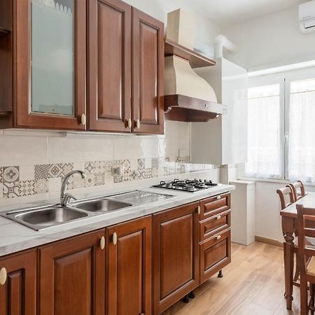Apartment Nonna Anna Rome Bagian luar foto