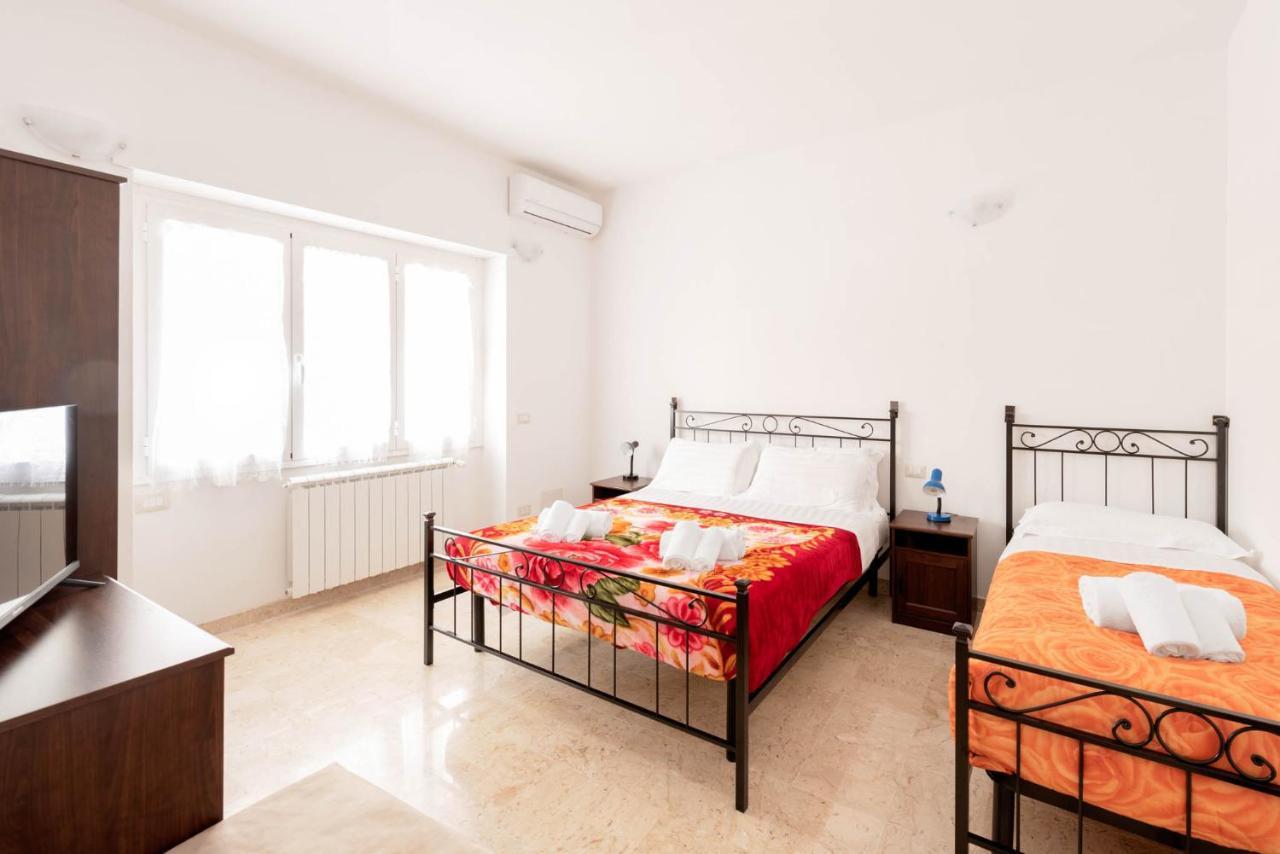 Apartment Nonna Anna Rome Bagian luar foto