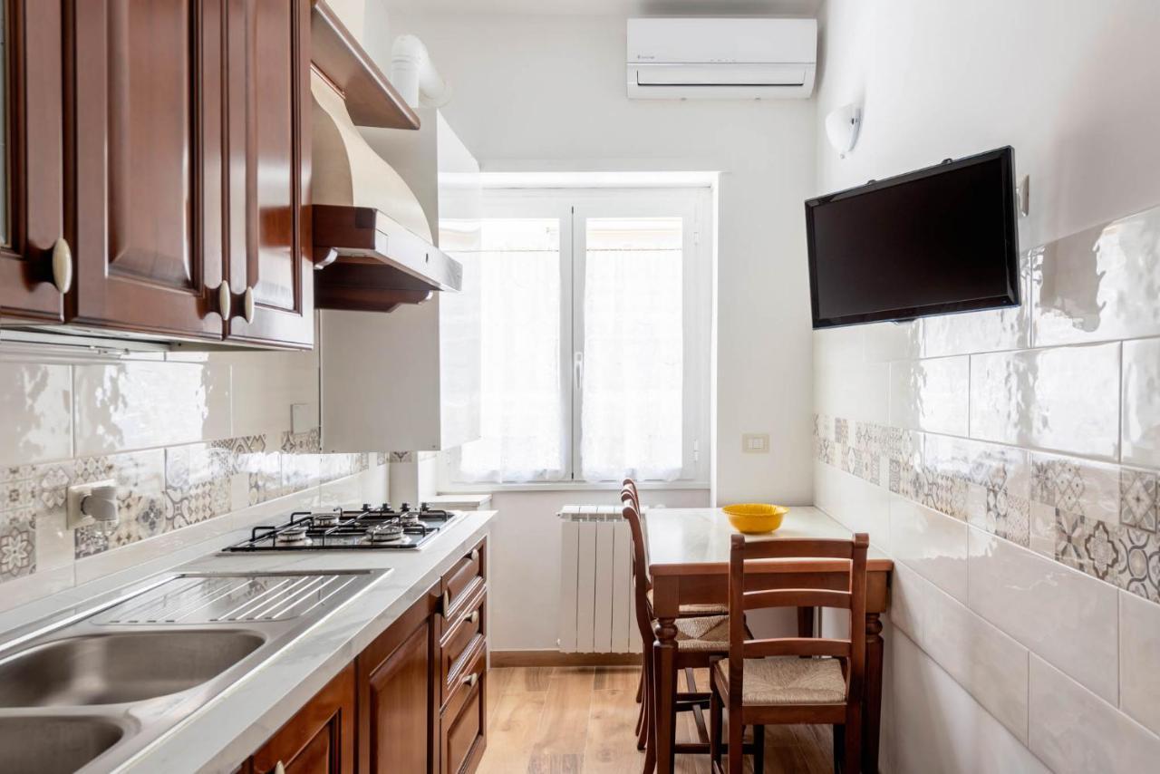 Apartment Nonna Anna Rome Bagian luar foto