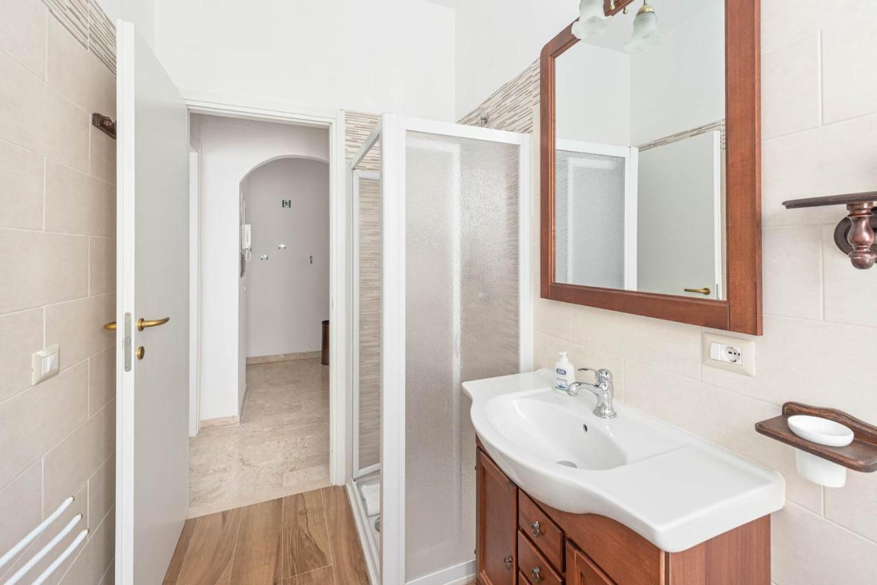 Apartment Nonna Anna Rome Bagian luar foto